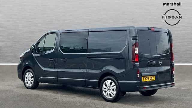 Nissan Primastar Nissan  30 L2 Diesel 2.0 dCi 150ps H1 Tekna Crew Van Auto