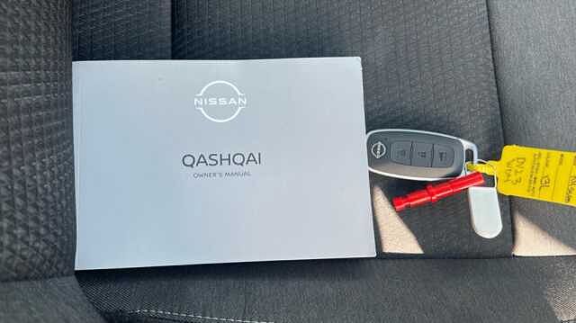 Nissan Qashqai 1.3 DiG-T MH 158 N-Connecta 5dr Xtronic