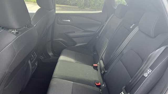 Nissan Qashqai 1.3 DiG-T MH 158 N-Connecta 5dr Xtronic