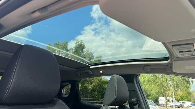 Nissan Qashqai 1.3 DiG-T MH 158 N-Connecta 5dr Xtronic