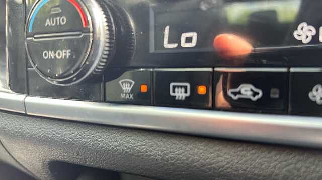 Nissan Qashqai 1.3 DiG-T MH 158 N-Connecta 5dr Xtronic
