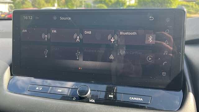 Nissan Qashqai 1.3 DiG-T MH 158 N-Connecta 5dr Xtronic