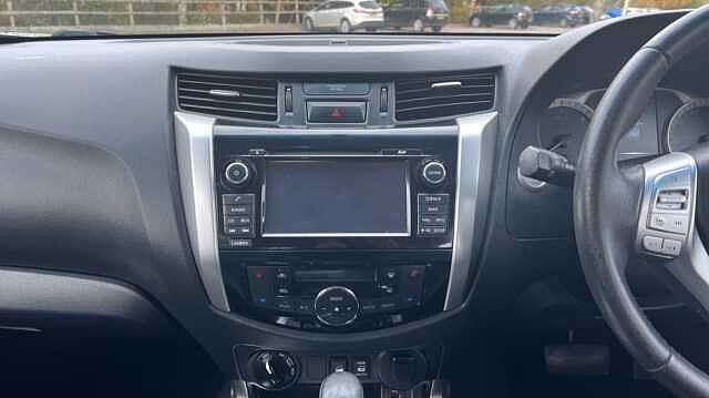 Nissan Navara NAVARA Double Cab Pick Up Tekna 2.3dCi 190 4WD Auto