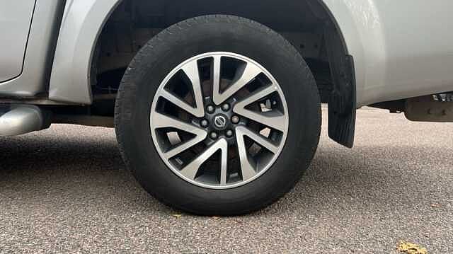 Nissan Navara NAVARA Double Cab Pick Up Tekna 2.3dCi 190 4WD Auto