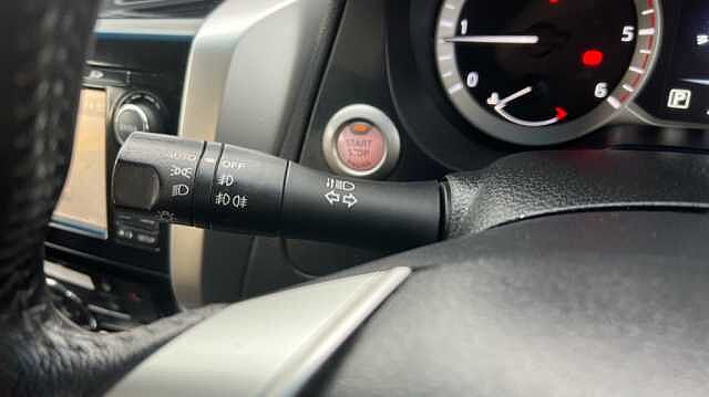 Nissan Navara NAVARA Double Cab Pick Up Tekna 2.3dCi 190 4WD Auto