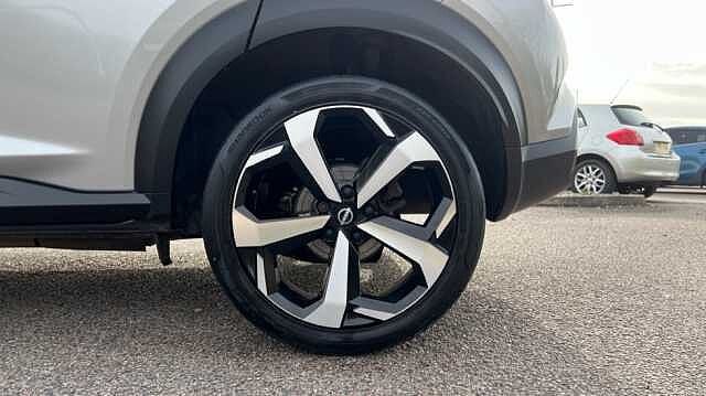 Nissan Juke JUKE 1.0 DiG-T 114 Tekna 5dr