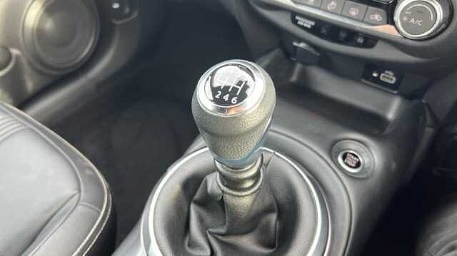 Nissan Juke JUKE 1.0 DiG-T 114 Tekna 5dr