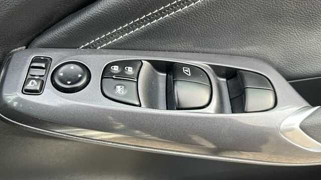 Nissan Juke JUKE 1.0 DiG-T 114 Tekna 5dr