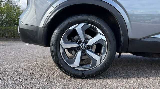 Nissan Qashqai QASHQAI 1.3 DiG-T MH 158 N-Connecta 5dr Xtronic