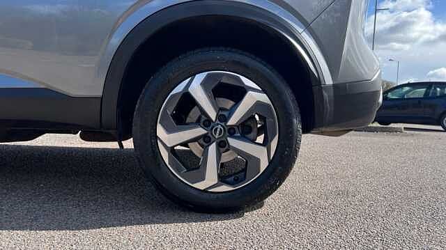 Nissan Qashqai QASHQAI 1.3 DiG-T MH 158 N-Connecta 5dr Xtronic