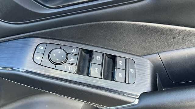 Nissan Qashqai QASHQAI 1.3 DiG-T MH 158 N-Connecta 5dr Xtronic