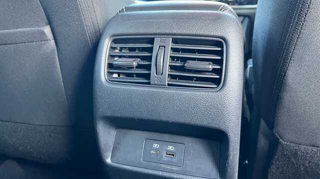 Nissan Qashqai QASHQAI 1.3 DiG-T MH 158 N-Connecta 5dr Xtronic