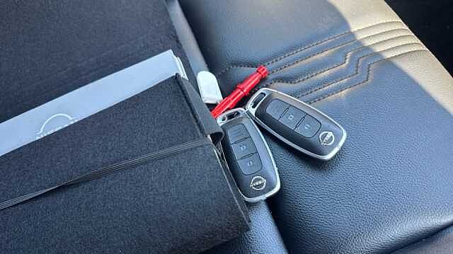 Nissan Juke JUKE 1.0 DiG-T 114 Tekna 5dr DCT