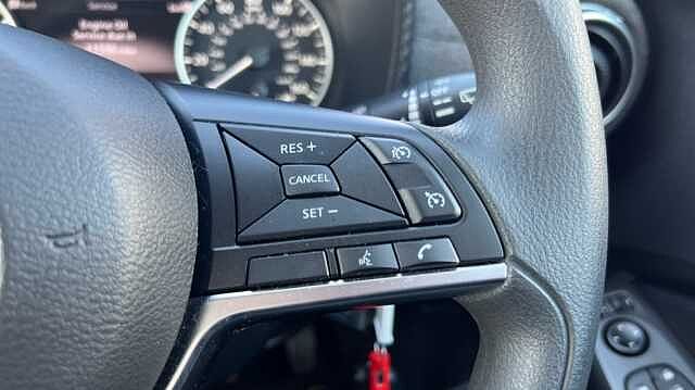 Nissan Juke JUKE 1.0 DiG-T Acenta Premium 5dr