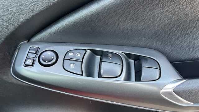 Nissan Juke JUKE 1.0 DiG-T Acenta Premium 5dr