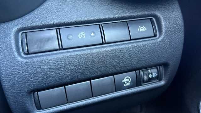 Nissan Juke JUKE 1.0 DiG-T 114 N-Connecta 5dr DCT