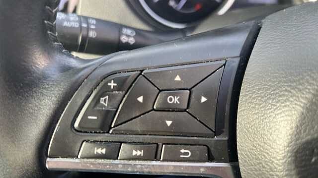 Nissan Qashqai QASHQAI 1.3 DiG-T Acenta Premium 5dr