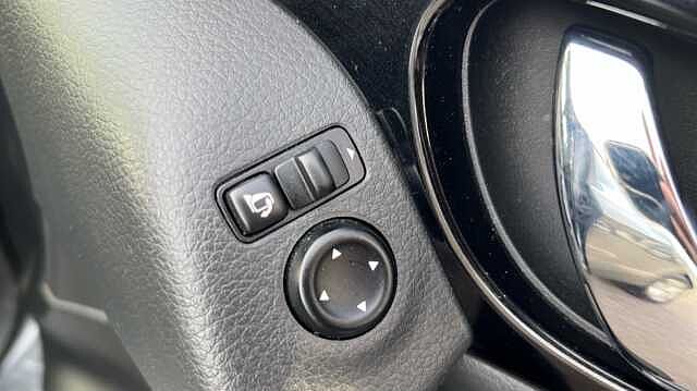 Nissan Qashqai QASHQAI 1.3 DiG-T Acenta Premium 5dr