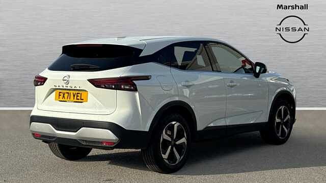 Nissan Qashqai QASHQAI 1.3 DiG-T MH N-Connecta 5dr