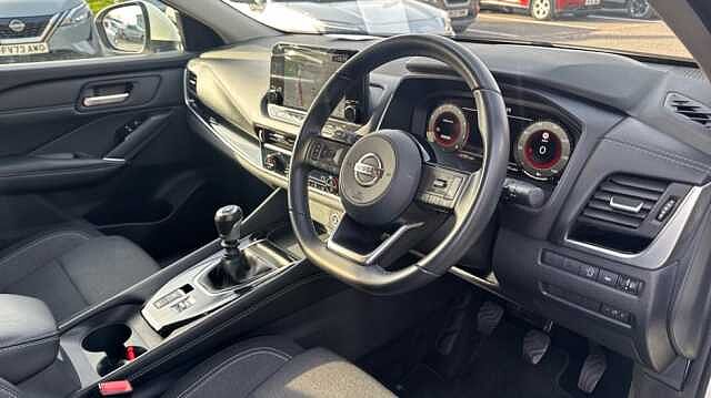 Nissan Qashqai QASHQAI 1.3 DiG-T MH N-Connecta 5dr