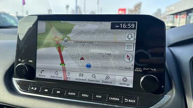 Nissan Qashqai QASHQAI 1.3 DiG-T MH N-Connecta 5dr