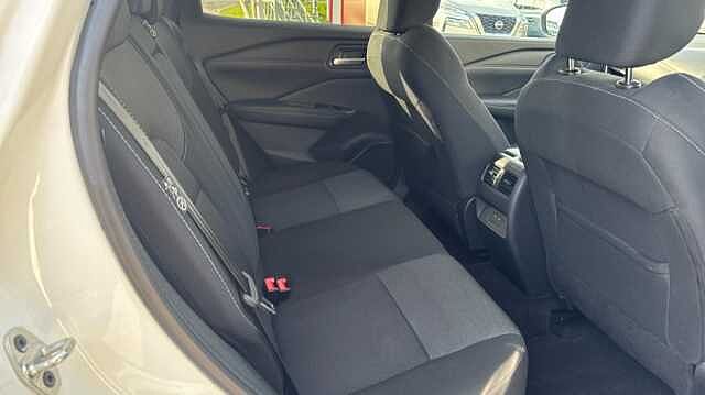 Nissan Qashqai QASHQAI 1.3 DiG-T MH N-Connecta 5dr