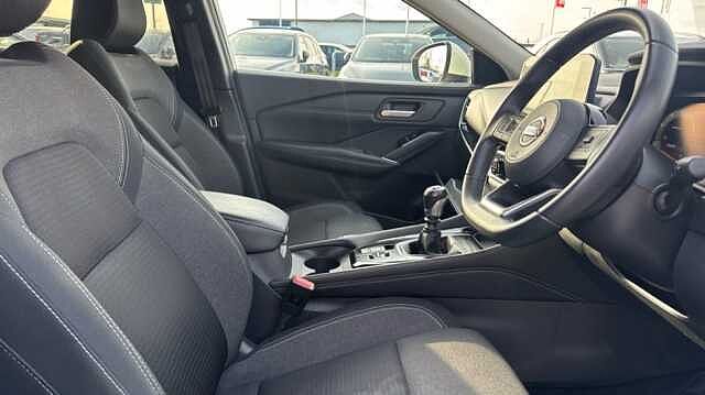 Nissan Qashqai QASHQAI 1.3 DiG-T MH N-Connecta 5dr