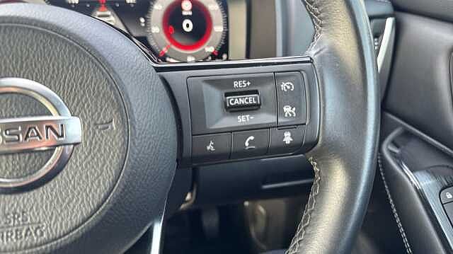 Nissan Qashqai QASHQAI 1.3 DiG-T MH N-Connecta 5dr