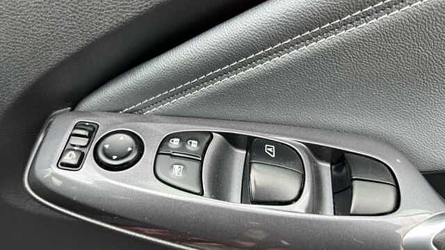 Nissan Juke JUKE 1.0 DiG-T 114 Tekna 5dr