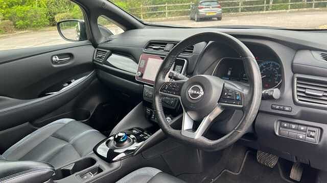 Nissan LEAF LEAF 110kW Tekna 39kWh 5dr Auto