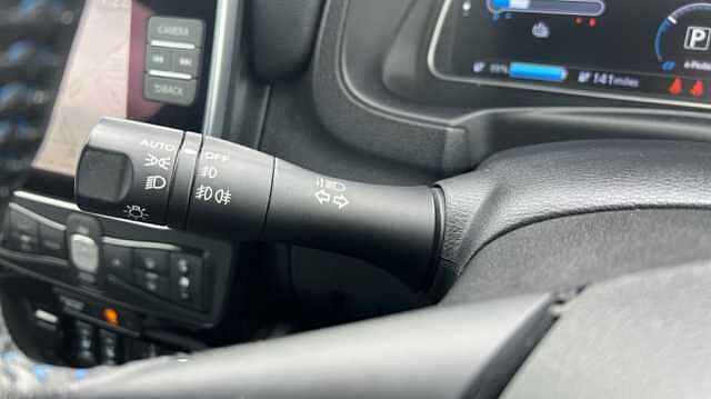 Nissan LEAF LEAF 110kW Tekna 39kWh 5dr Auto