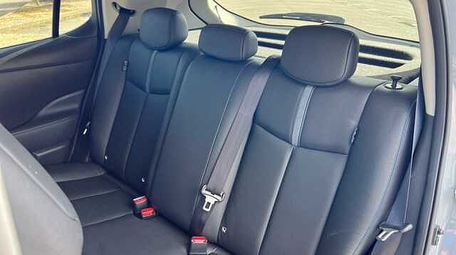 Nissan LEAF LEAF 110kW Tekna 39kWh 5dr Auto