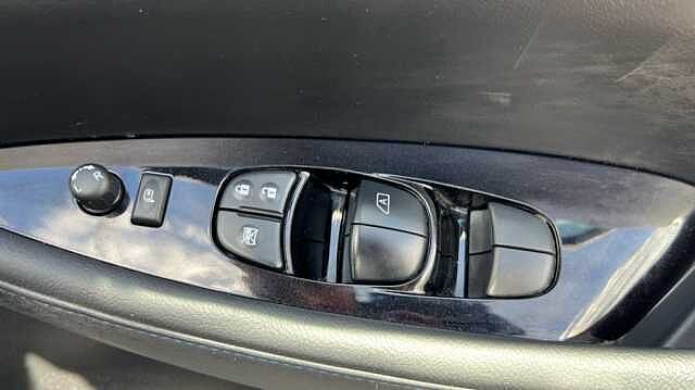 Nissan LEAF LEAF 110kW Tekna 39kWh 5dr Auto