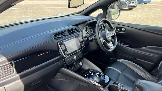 Nissan LEAF LEAF 110kW Tekna 39kWh 5dr Auto