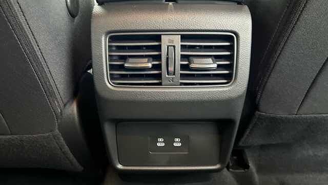 Nissan X-Trail Nissan X-trail Station Wagon 1.5 E-Power E-4orce 213 N-Connecta 5dr Auto